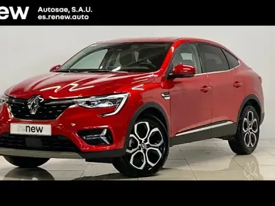 Usado Renault Arkana Zen 140 CV (102 kW) 2022 Rojo SUV