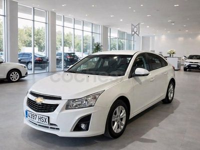 Usado Chevrolet Cruze LT 124 CV (91 kW) 2013 Blanco Familiar