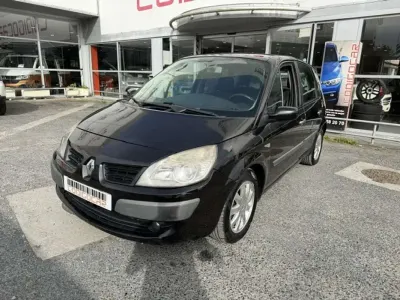 Usado Renault Scenic E-Tech 131 CV (96 kW) 2006 Negro Monovolumen