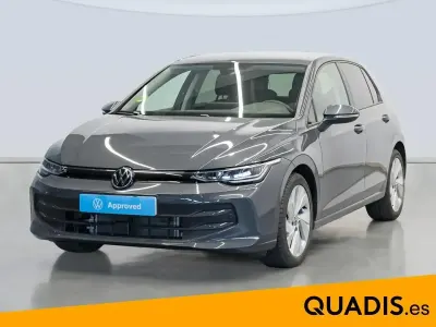 Usado VW Golf VIII 115 CV (84 kW) 2025 Gris Berlina