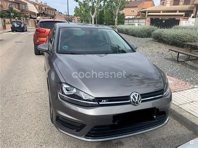 Usado VW Golf VII Advance 150 CV (110 kW) 2017 Gris / plata Berlina