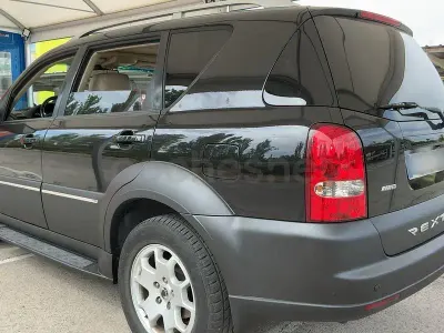 Usado SsangYong Rexton II Limited 186 CV (136 kW) 2007 Negro SUV