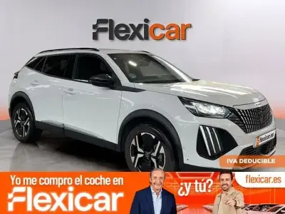 Usado Peugeot 2008 Allure 100 CV (73 kW) 2023 Blanco SUV