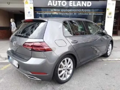 Usado VW Golf VII Sport 125 CV (91 kW) 2017 Gris Utilitario