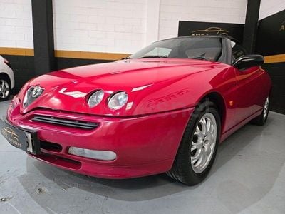 Usado Alfa Romeo Spider 144 CV (105 kW) 2000 Rojo Descapotable