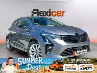 Usado Renault Clio SE 65 CV (47 kW) 2024 Gris Utilitario