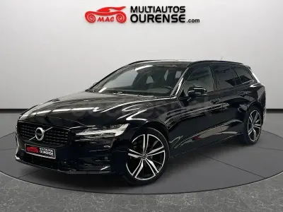 Usado Volvo V60 R-Design 150 CV (110 kW) 2020 Negro Familiar