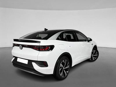 Usado VW ID.5 Pro 150 kW (204 CV) 2024 Blanco glaciar metalizado techo negro SUV