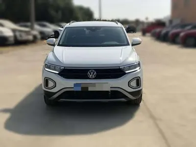 Usado VW T-Roc Life 110 CV (80 kW) 2023 Blanco SUV