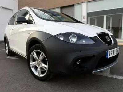 Usado Seat Altea Style 140 CV (102 kW) 2010 Blanco Monovolumen