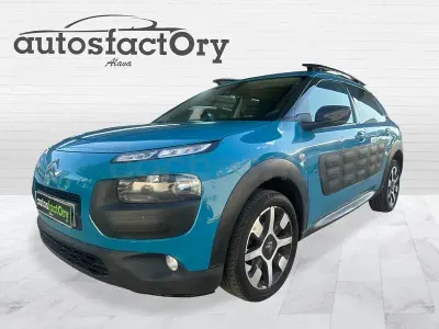 Usado Citroën C4 Shine 100 CV (73 kW) 2017 Azul Berlina