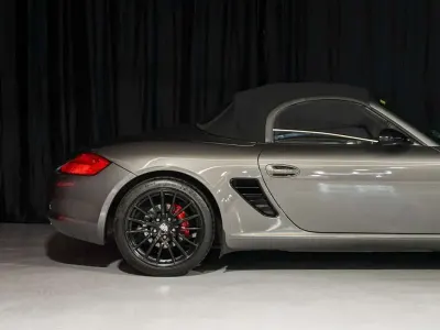 Usado Porsche Boxster 279 CV (205 kW) 2005 Gris Descapotable