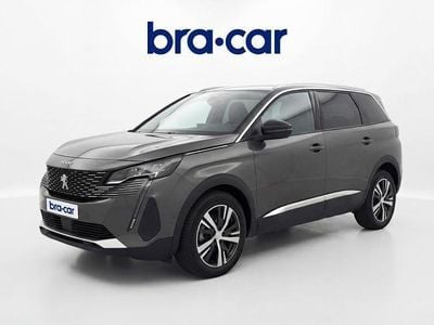 Usado Peugeot 5008 Allure 130 CV (95 kW) 2023 Gris SUV