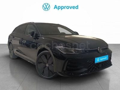 Usado VW Passat R-line 272 CV (200 kW) 2024 Negro Familiar