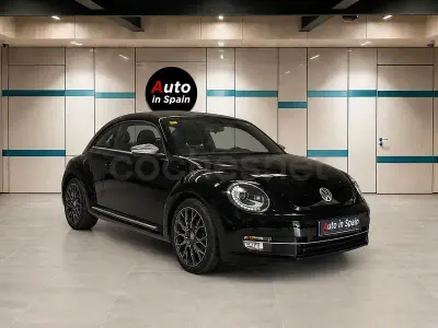 Usado VW Beetle Design 105 CV (77 kW) 2015 Negro Utilitario