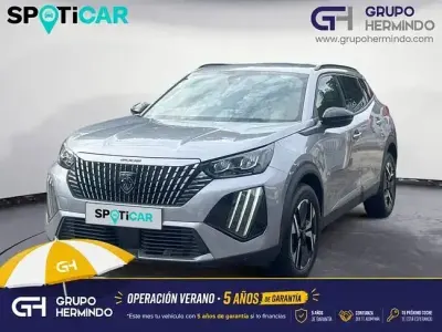Usado Peugeot 2008 Allure 100 CV (73 kW) 2025 Gris SUV