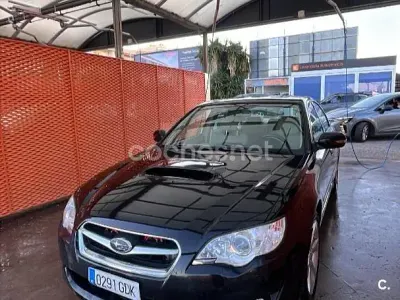 Usado Subaru Legacy 150 CV (110 kW) 2008 Negro Familiar