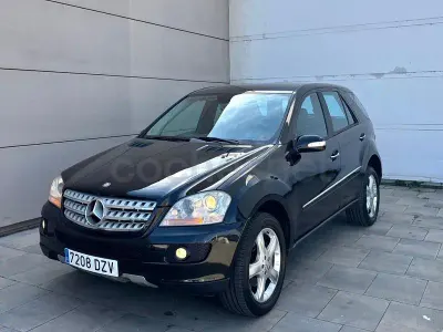 Usado Mercedes ML280 190 CV (139 kW) 2006 Negro SUV