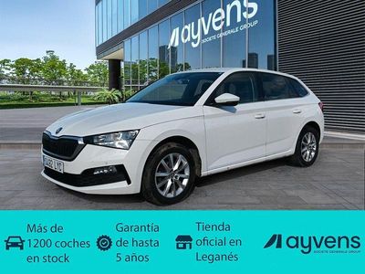 Usado Skoda Scala 95 CV (69 kW) 2022 Blanco Utilitario