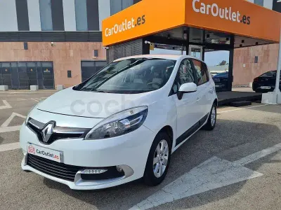 Käytetty Renault Scénic III Dynamique 110 HP (80 kW) 2013 Valkoinen Tila-auto