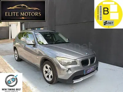 Usado BMW X1 Comfort Edition 143 CV (105 kW) 2011 Gris / plata SUV