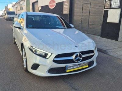 Begagnad Mercedes A180 116 HK (85 kW) 2019 Vit Sedan
