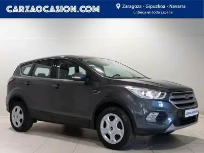 Usado Ford Kuga Trend 120 CV (88 kW) 2018 Gris SUV