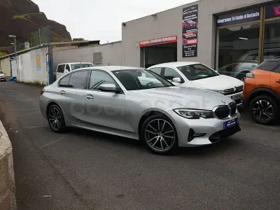 Usado BMW 320 Comfort Edition 190 CV (139 kW) 2020 Gris / plata Berlina