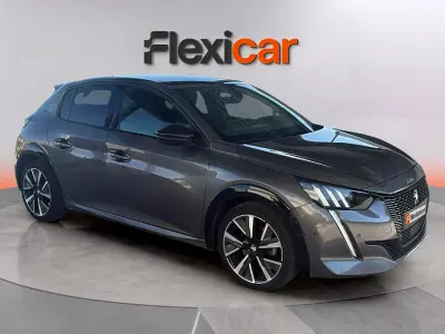 Usado Peugeot 208 GT 101 CV (74 kW) 2021 Gris Utilitario