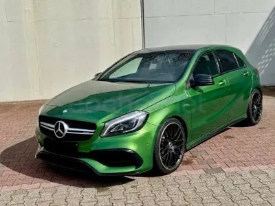 Usado Mercedes A45 AMG 381 CV (280 kW) 2016 Verde Utilitario