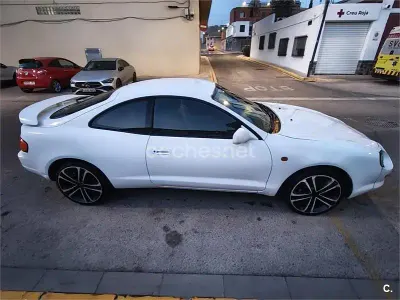 Usado Toyota Celica 115 CV (84 kW) 1999 Blanco Coupe