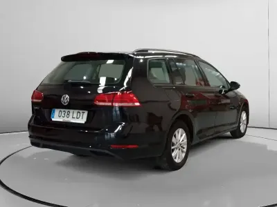 Usado VW Golf VII Edition 116 CV (85 kW) 2019 Negro Familiar