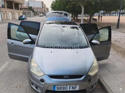 Usado Ford S-MAX Titanium 140 CV (102 kW) 2007 Gris / plata Monovolumen