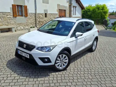 Usado Seat Arona Ecomotive 115 CV (84 kW) 2020 Blanco SUV