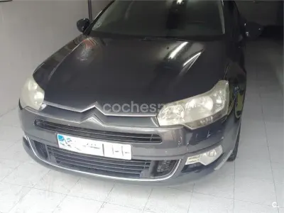 Usado Citroën C5 140 CV (102 kW) 2010 Negro Familiar