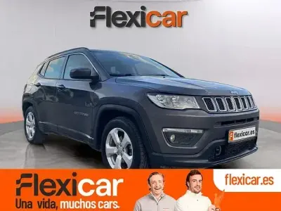 Usado Jeep Compass Limited 120 CV (88 kW) 2019 Gris SUV