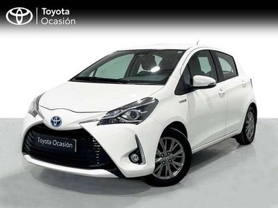 Usado Toyota Yaris Hybrid Active 99 CV (72 kW) 2020 Blanco Utilitario