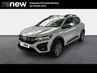 Usado Dacia Sandero Expression 101 CV (74 kW) 2023 Blanco Berlina