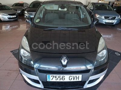 Negro Usado 2011 Renault Scénic III Dynamique Monovolumen | 4995 € (Un poco caro)