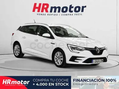 Usado Renault Mégane GrandTour Zen 115 CV (84 kW) 2021 Blanco Familiar