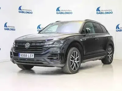 Usado VW Touareg R 462 CV (339 kW) 2021 Negro SUV