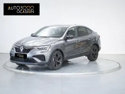 Käytetty Renault Arkana RS Line 160 HP (117 kW) 2023 Harmaa Katumaasturi
