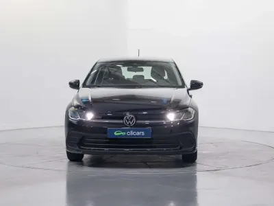 Begagnad VW Polo Life 95 HK (69 kW) 2022 Svart Halvkombi