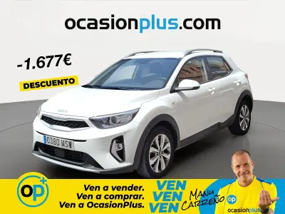 Usado Kia Stonic 100 CV (73 kW) 2024 Blanco SUV