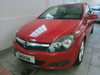 Usado Opel Astra GTC Sport 150 CV (110 kW) 2007 Rojo Berlina