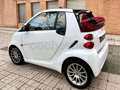 Usado Smart ForTwo Cabrio Passion 54 CV (39 kW) 2011 Blanco Descapotable