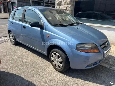 Usado Chevrolet Kalos SE 72 CV (52 kW) 2004 Azul Berlina