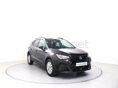 Usado Seat Arona Style 115 CV (84 kW) 2025 Negro SUV