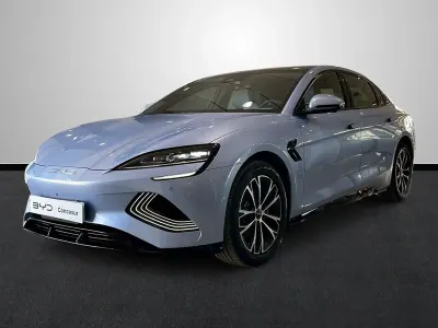 Usado BYD Seal Comfort 169 kW (231 CV) 2026 Azul claro Berlina