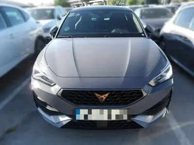 Usado Cupra Leon 150 CV (110 kW) 2021 Gris Familiar